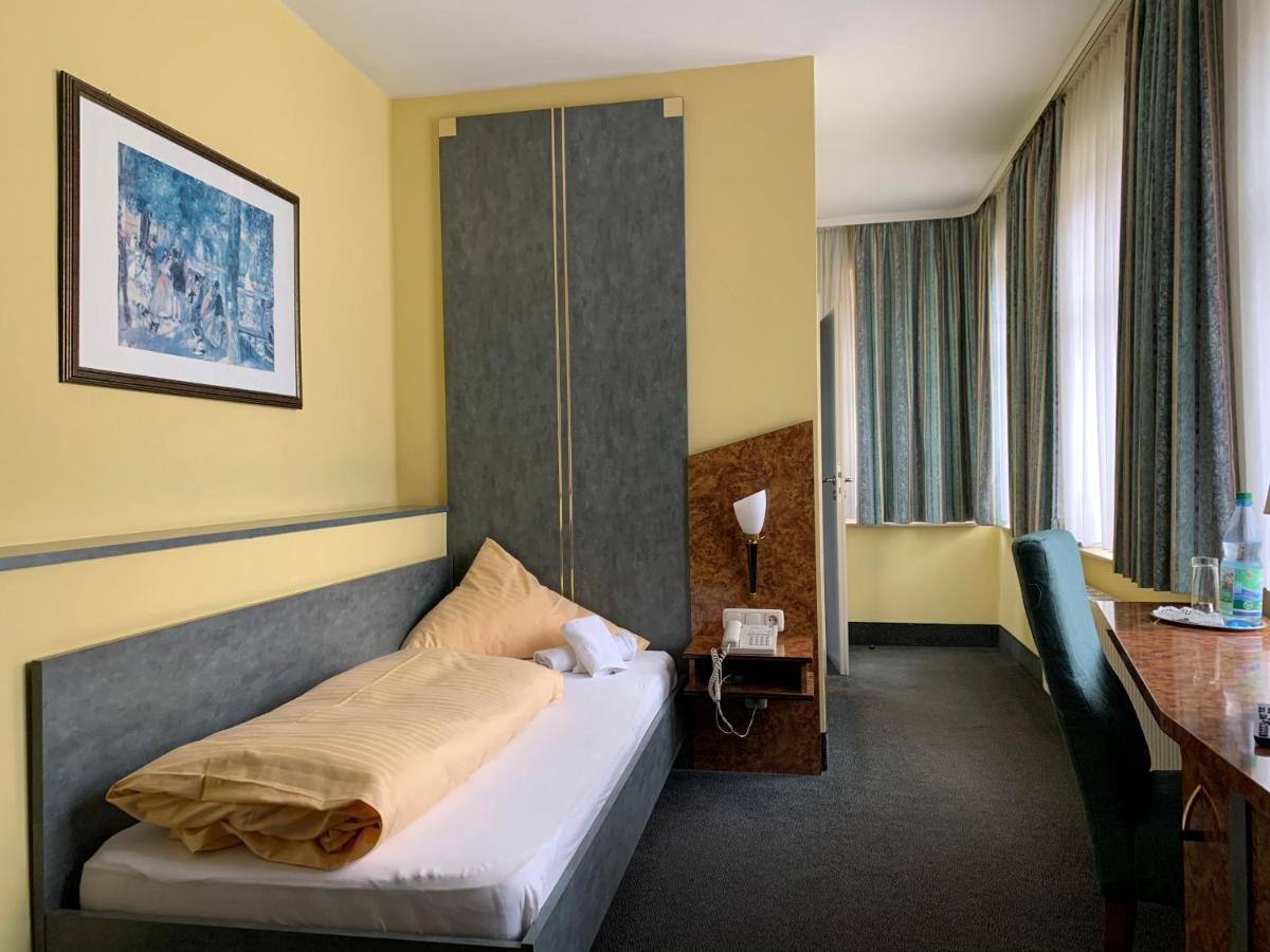 Hotel Quellenpark Bad Elster Zewnętrze zdjęcie
